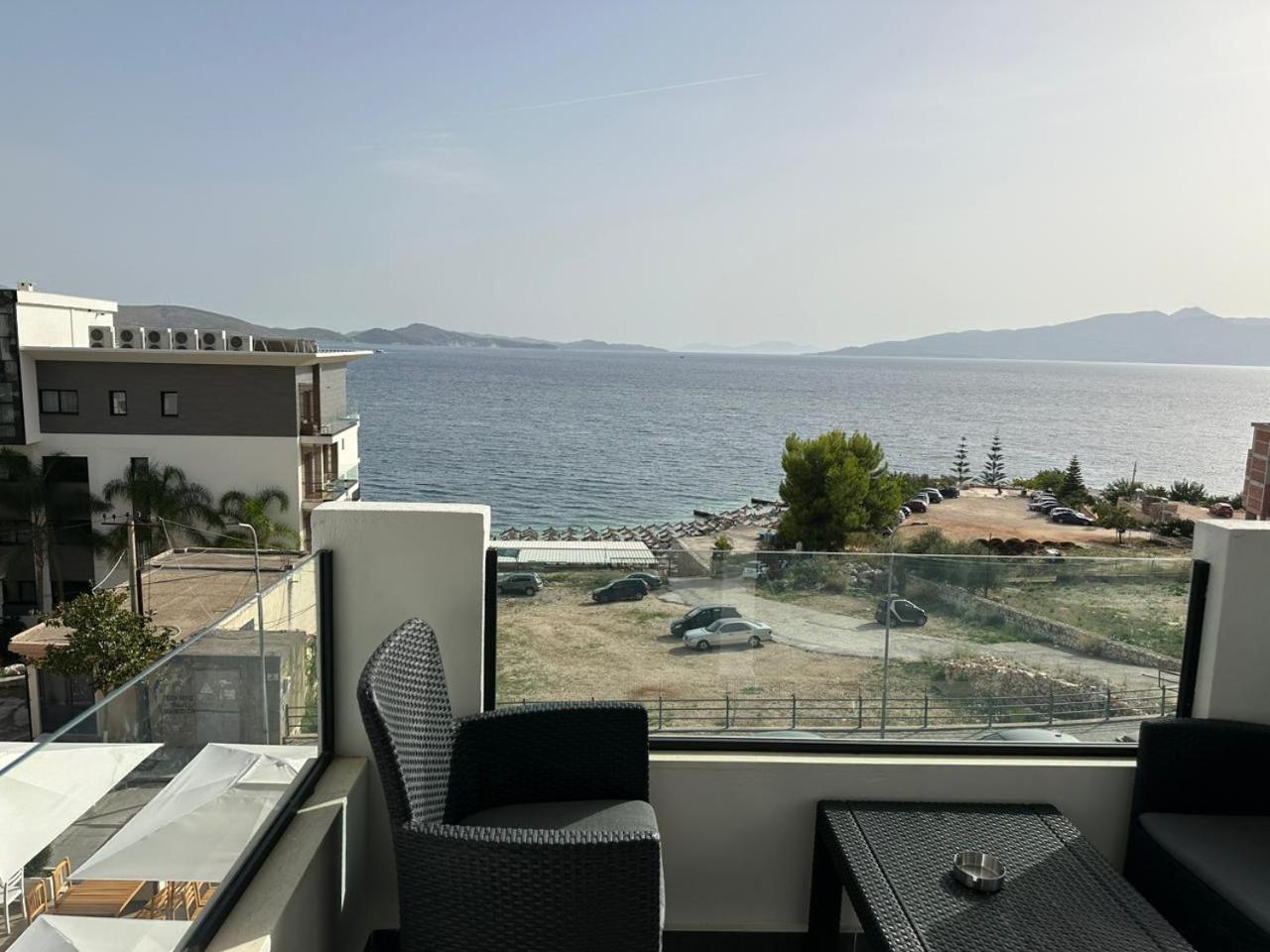 Sunrose Residences Апартаменты