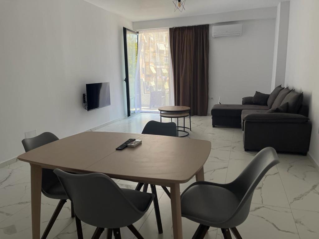 Sunrose Residences Апартаменты *