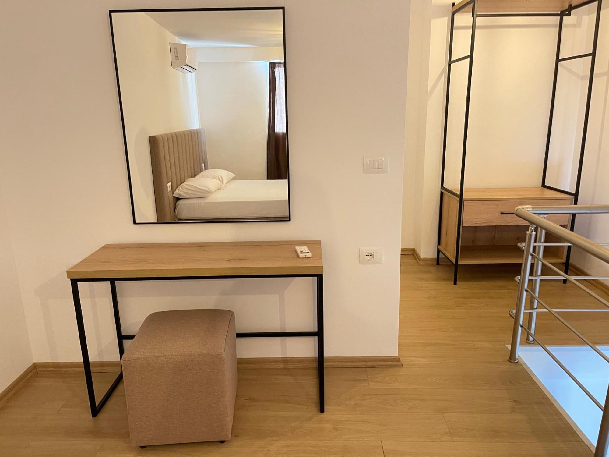 Sunrose Residences Апартаменты *